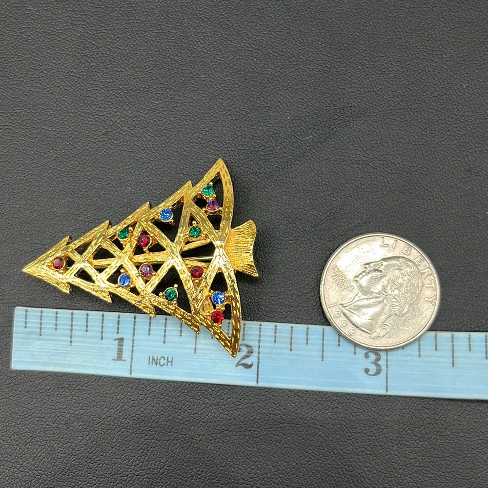 Elegant Vintage Eisenberg Ice Gold Christmas Tree Brooch with Multicolor Accents - Picture 12 of 12